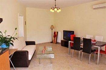 Villa Rosa Gazatika ภายนอก รูปภาพ